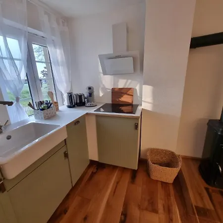 Charmantes Eifel An Der Schavener Heide *