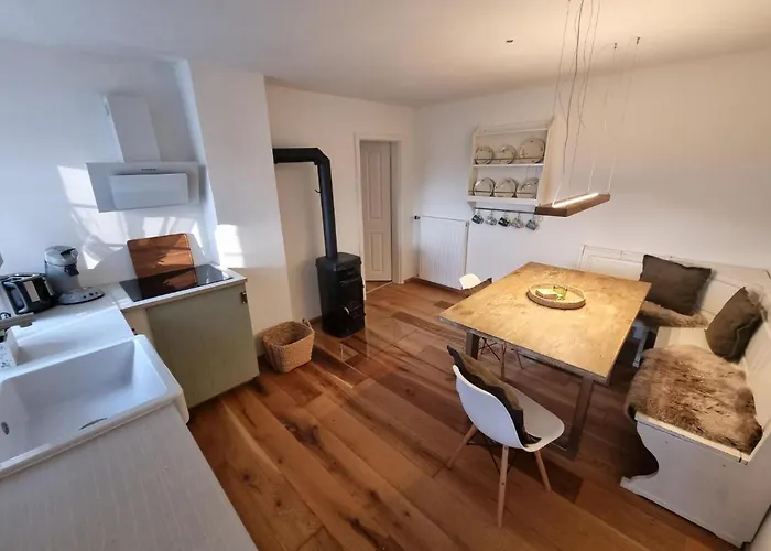 Charmantes Eifel An Der Schavener Heide * 梅谢尼希