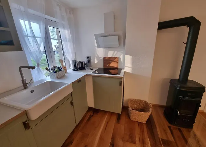 Charmantes Eifel An Der Schavener Heide *